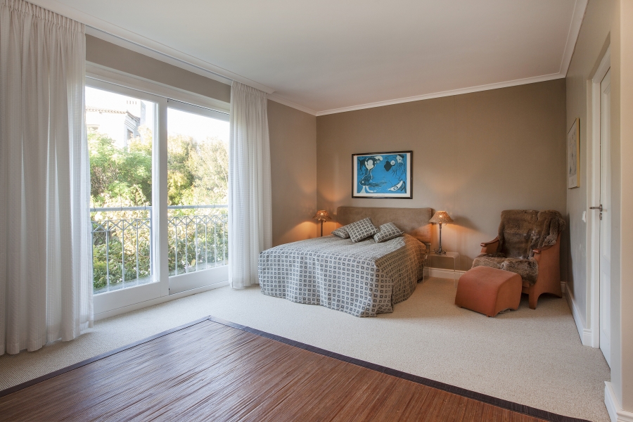 4 Bedroom Property for Sale in Kronenzicht Western Cape